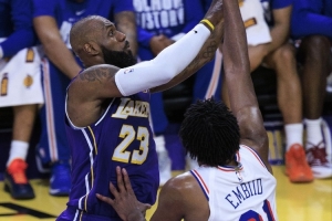 76人客场球票需求同比暴增3.5倍 客场均价从143美元涨到494美元