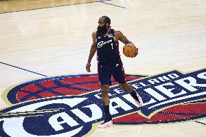美记：给37岁的哈登3年9700万太不负责 2年6000万还能接受
